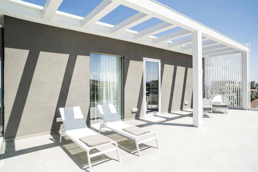 Hotel Bernard San Benedetto del Tronto Exterior foto